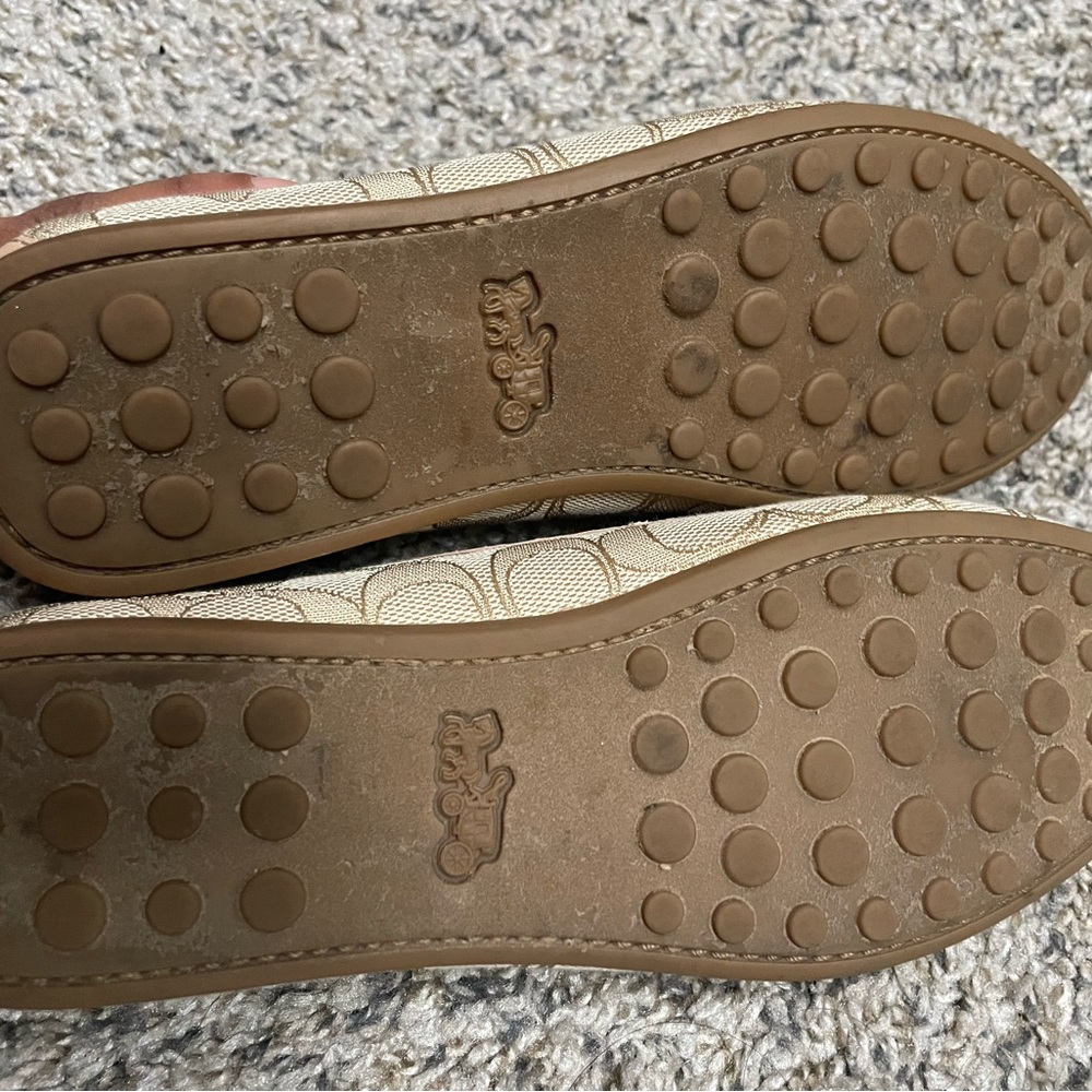 Coach size 6 Moccasins - Picture 3 of 3